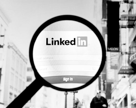 Using LinkedIn To Sell Managed Services - 7 Tips To Getting Started